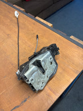 Load image into Gallery viewer, E46 Sedan Face Lift Door Latch