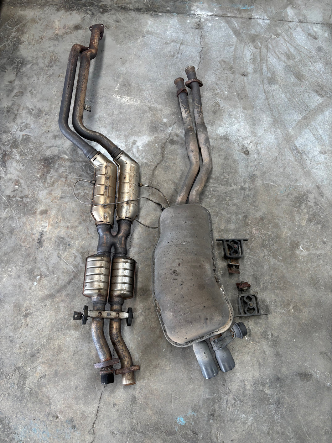 E36 328i OEM Exhaust System (Mid Section & Back box)