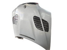 Load image into Gallery viewer, BMW E46 Vorstenier Carbon Bonnet