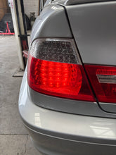 Load image into Gallery viewer, E46 Coupe LED Face Lift Rear Tail Light Conversion Kit.