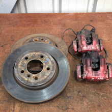 Load image into Gallery viewer, BMW E46 330i Rear Disc &amp; Caliper